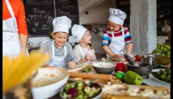 Cradle to Classroom Cuisine: O explorare a nutriției pediatrice